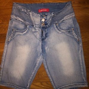 Good Star Bermuda Shorts